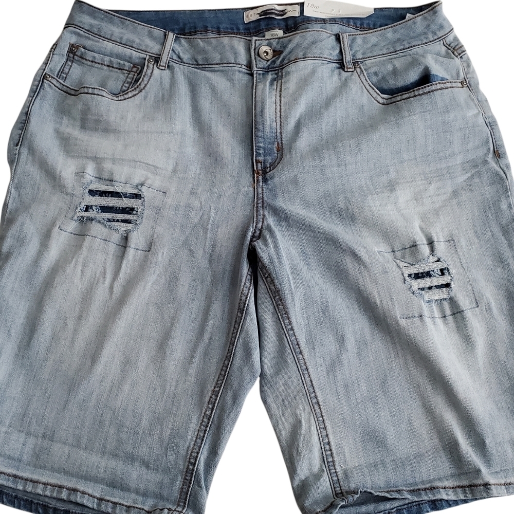 Est 1946 Denim High Rise Distressed Shorts SZ:18w
